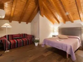 לינה וארוחת בוקר Cece E Simo